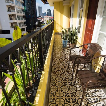 Khmer Surin Boutique Guesthouse Phnom Penh Exterior photo